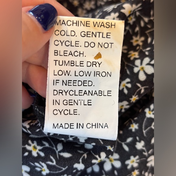 SHEIN Black Daisy Floral Dress – Size Small - Picture 4 of 4